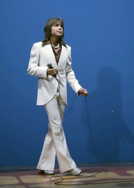 David sings If I Didn't Care