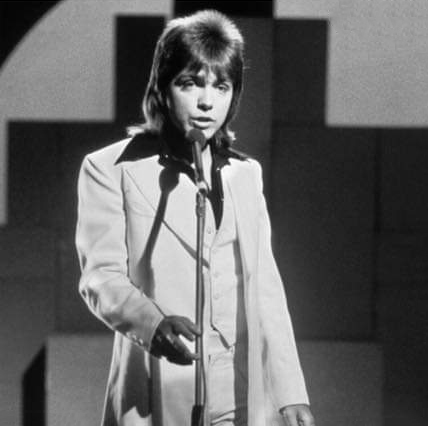 David sings 'I Write The Songs'
